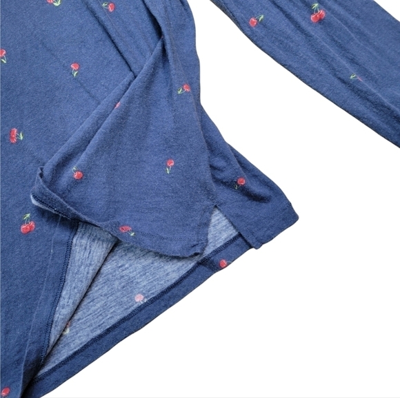 VS PINK Girlfriend Long Sleeved Cropped Tee - Picture 5 of 11